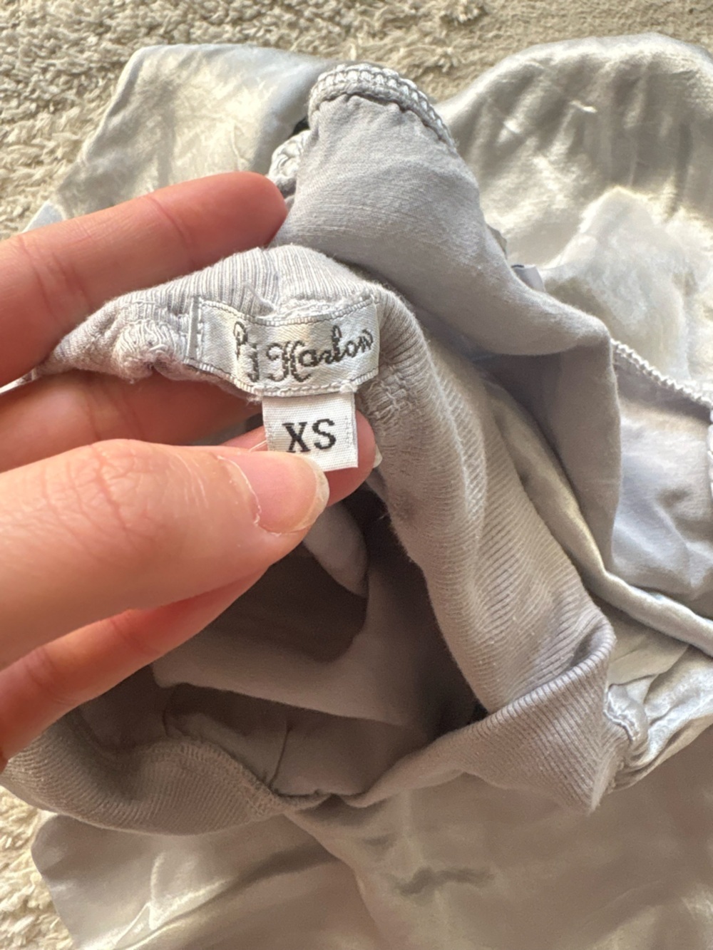 PJ Harlow silver pajama set from Size XS - Picture 5 of 7